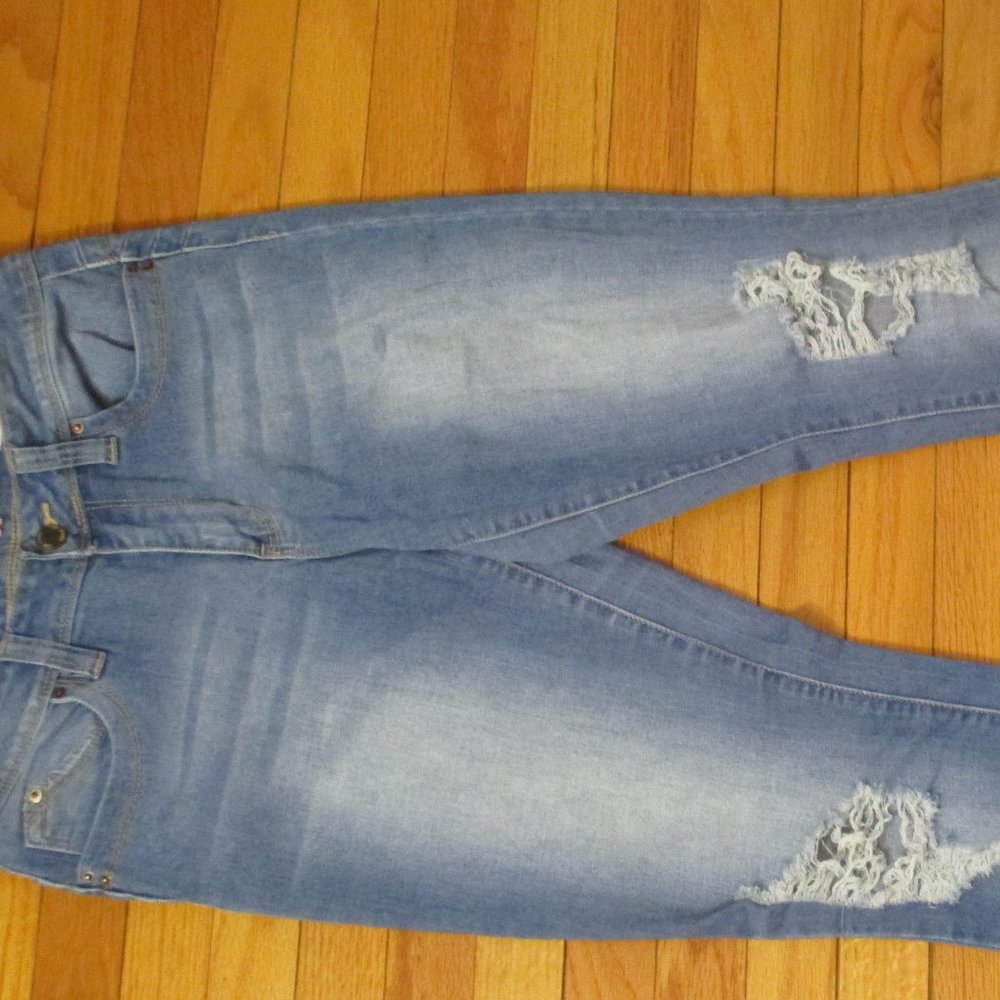 WannaBettaButt? YMI Mid-Rise Distressed Jeans, Unique Stitching On Back, Size 7